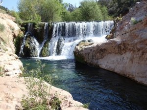 Fossil springs waterfall